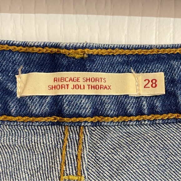 Levi’s Ribcage High Rise Cut Off Button-fly Denim Jean Shorts Size 28 - Picture 15 of 16